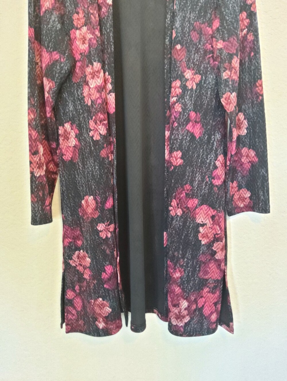 Susan Graver Liquid Knit Open Front Cardigan Womens Large Black Pink Floral - Picture 2 of 7
